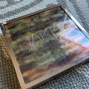 Urban Decay Naked on the Run Palette